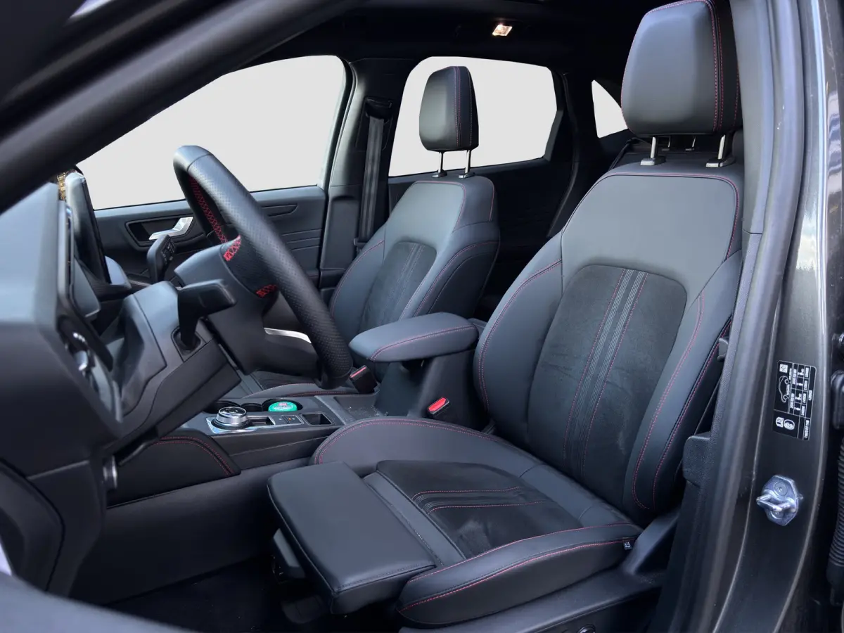 2.5 PHEV ST-Line X | Black Pack | Trekhaak | 20 inch | Pano