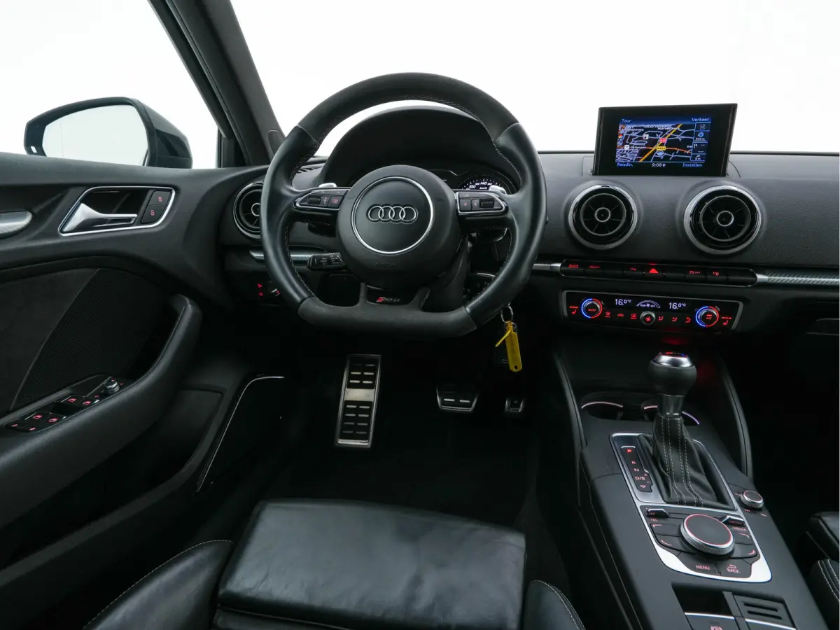 2.5 TFSI Quattro Pro Line Plus Black Optic Package (INCL-BTW) *MILLTEK-EXHAUST | ADAPTIVE-CRUISE | HEATED-SPORTSEATS | BANG&OLUFSEN | LEATHER | FULL-LED | NAVI-FULLMAP | PRIVACY-GLASS | SHIF