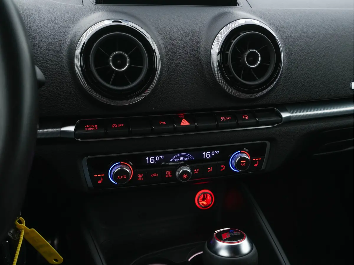 2.5 TFSI Quattro Pro Line Plus Black Optic Package (INCL-BTW) *MILLTEK-EXHAUST | ADAPTIVE-CRUISE | HEATED-SPORTSEATS | BANG&OLUFSEN | LEATHER | FULL-LED | NAVI-FULLMAP | PRIVACY-GLASS | SHIF