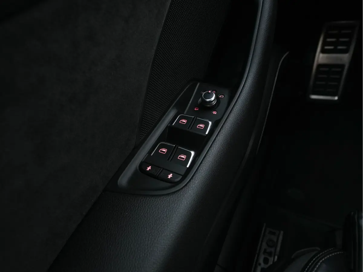 2.5 TFSI Quattro Pro Line Plus Black Optic Package (INCL-BTW) *MILLTEK-EXHAUST | ADAPTIVE-CRUISE | HEATED-SPORTSEATS | BANG&OLUFSEN | LEATHER | FULL-LED | NAVI-FULLMAP | PRIVACY-GLASS | SHIF