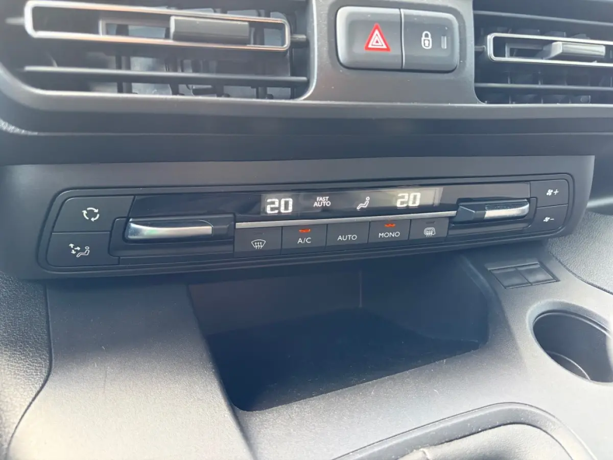 1.5D L2H1 Carplay Android Camera Cruise PDC Achterdeuren Sportvelgen