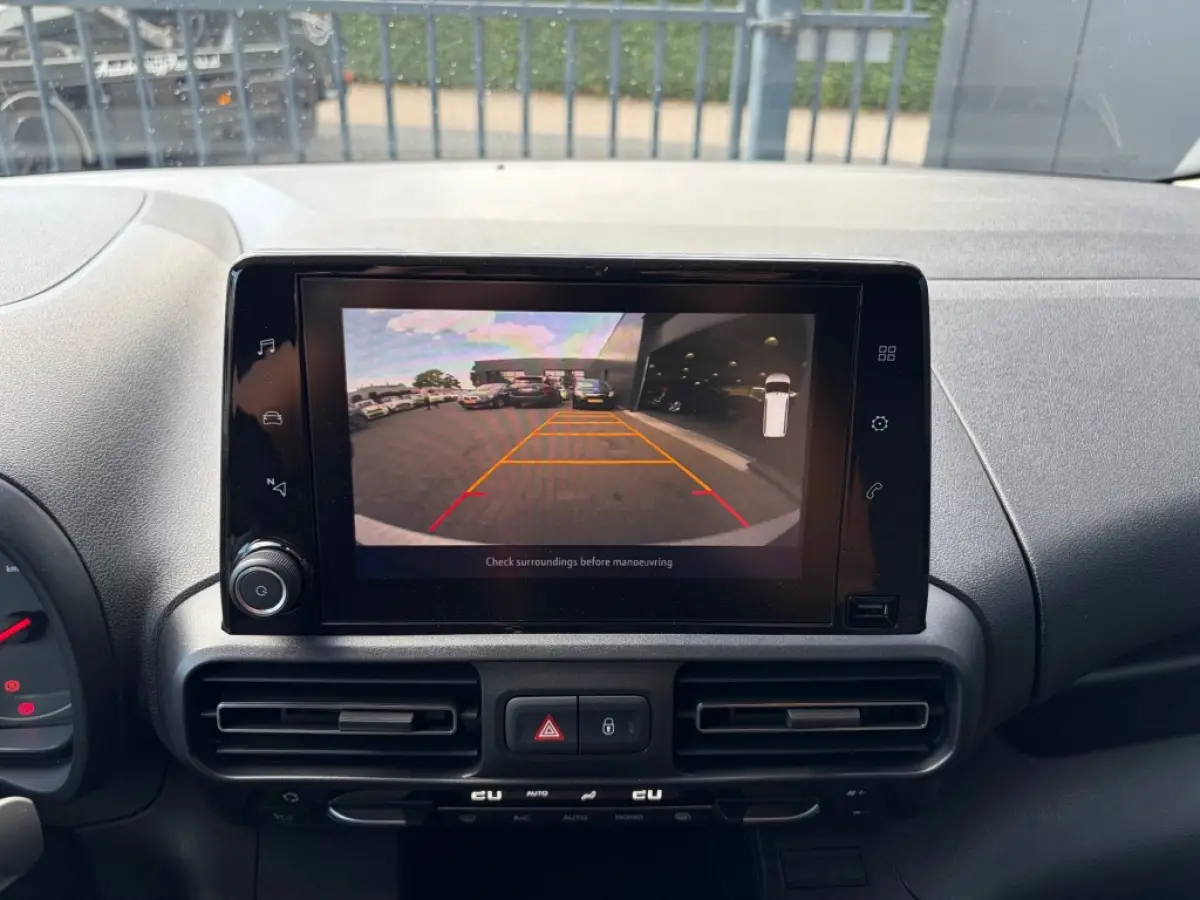 1.5D L2H1 Carplay Android Camera Cruise PDC Achterdeuren Sportvelgen