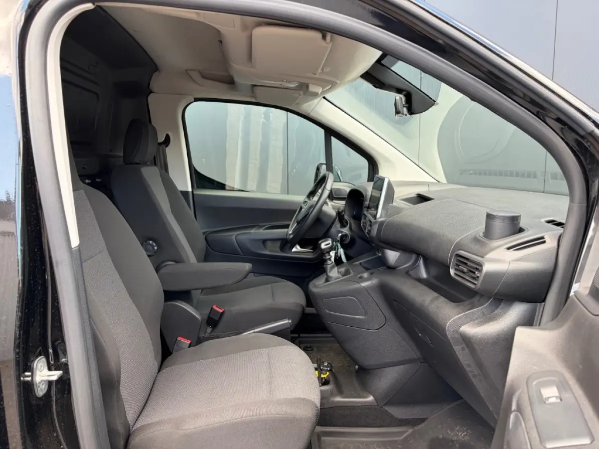 1.5D L2H1 Carplay Android Camera Cruise PDC Achterdeuren Sportvelgen