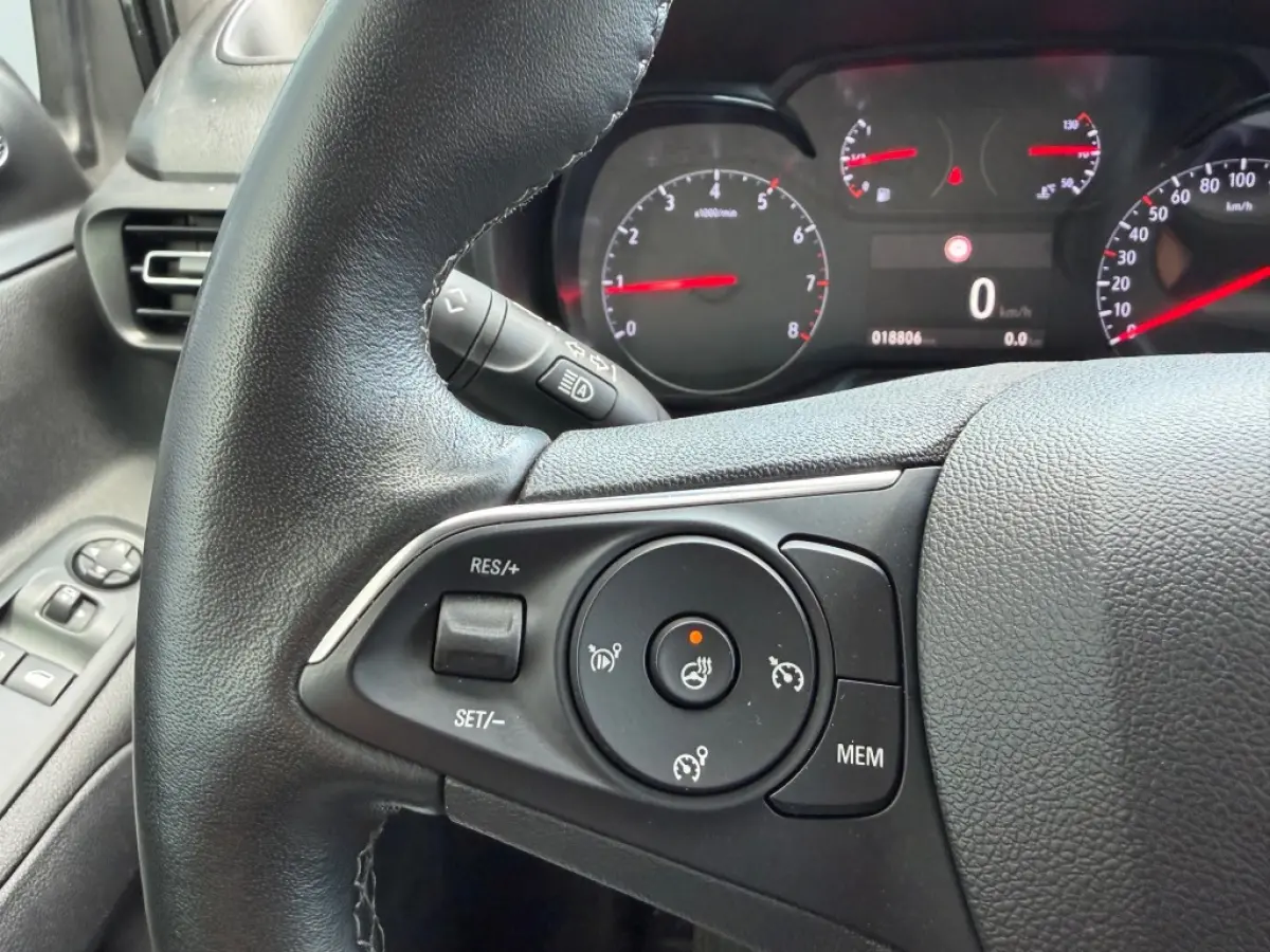 1.5D L2H1 Carplay Android Camera Cruise PDC Achterdeuren Sportvelgen