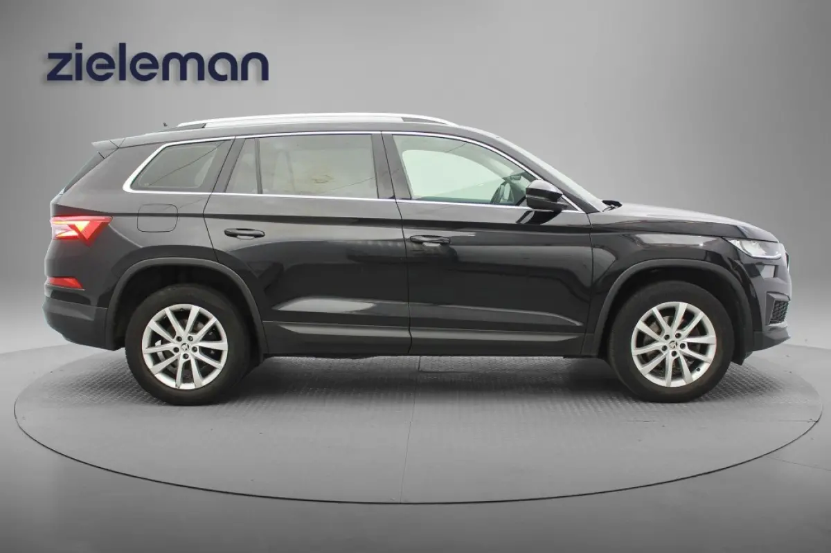 1.5 TSI Business Edition 7 Persoons - Carplay, Camera, Cruise, Clima, Half Leer