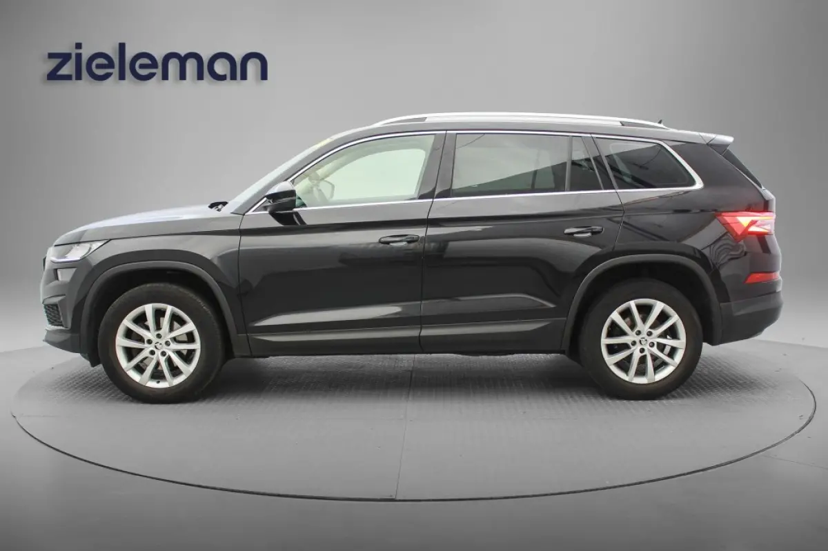 1.5 TSI Business Edition 7 Persoons - Carplay, Camera, Cruise, Clima, Half Leer