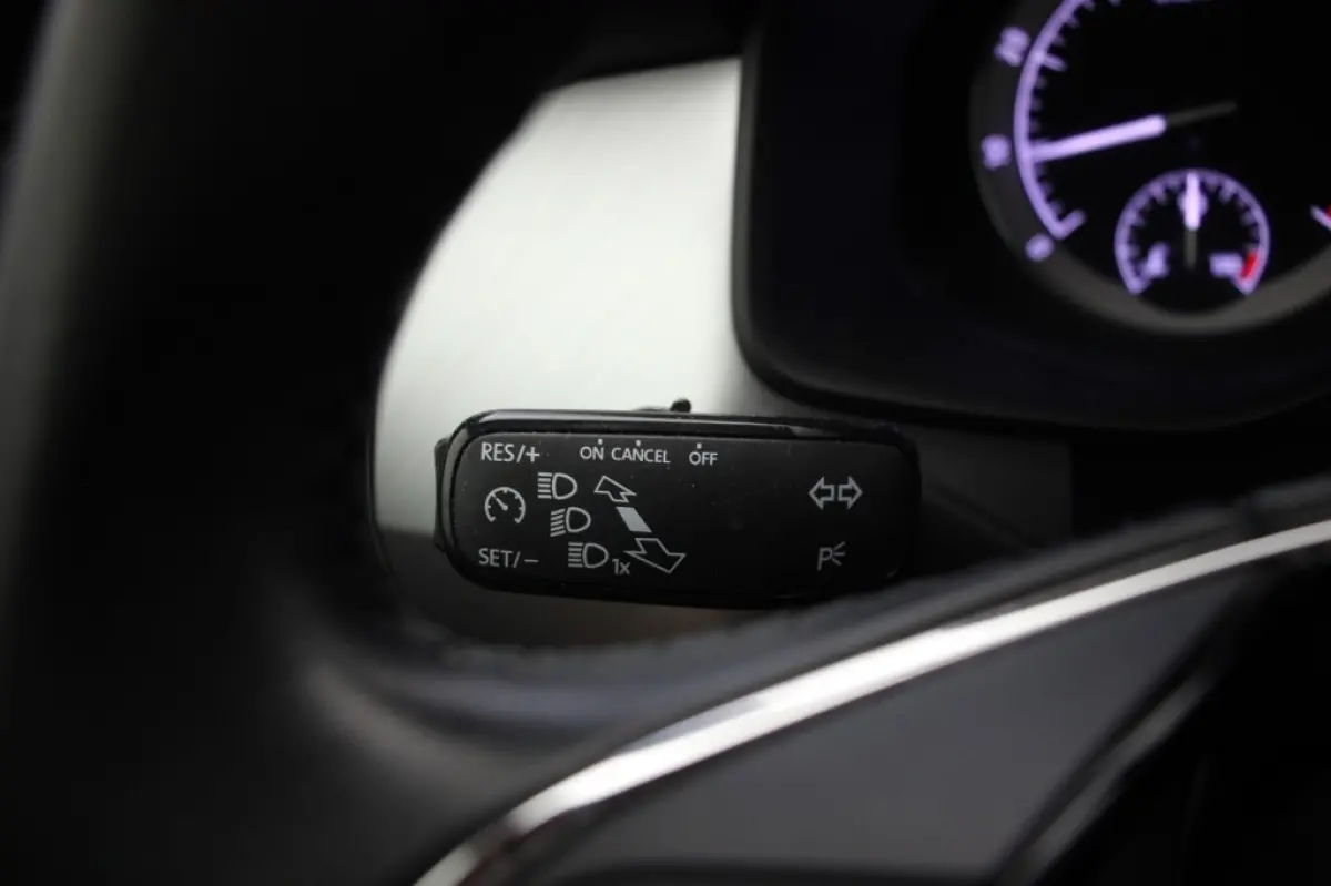 1.5 TSI Business Edition 7 Persoons - Carplay, Camera, Cruise, Clima, Half Leer