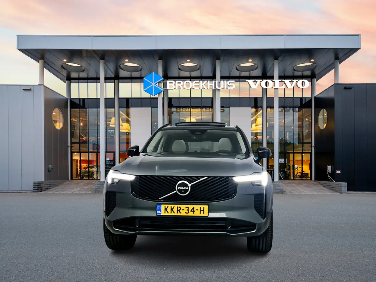 T8 Recharge Ultra Dark Excecutive | 22" | Gelaagd & Getint Glas | Luchtvering | Geventileerd Nappa | Bowers & Wilkins | Stoelmassage | Panoramadak | Head-Up | 360 Camera | Matrix LED