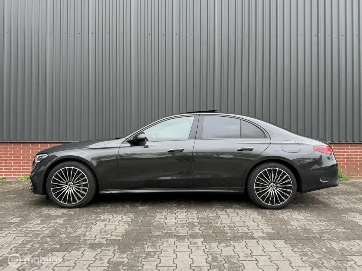 E300 de 4MATIC AMG Line Pano Burmester 4D Head-up Adaptive Cruise 360 Camera
