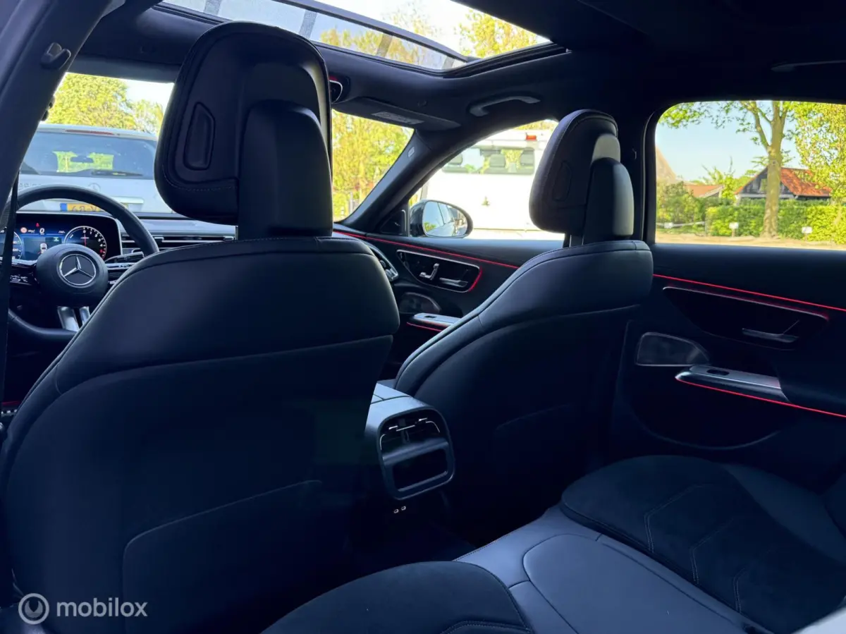 E300 de 4MATIC AMG Line Pano Burmester 4D Head-up Adaptive Cruise 360 Camera