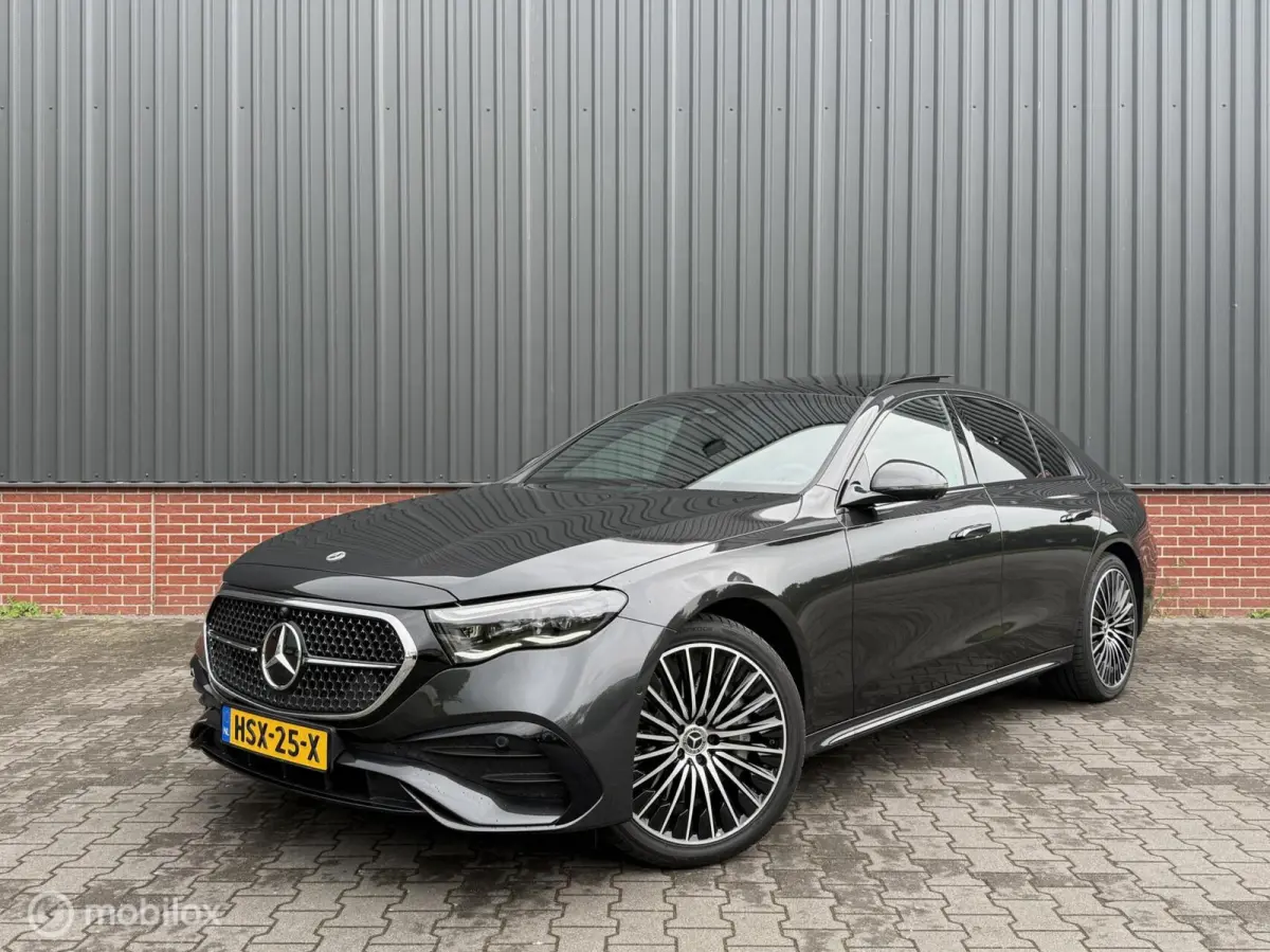 E300 de 4MATIC AMG Line Pano Burmester 4D Head-up Adaptive Cruise 360 Camera