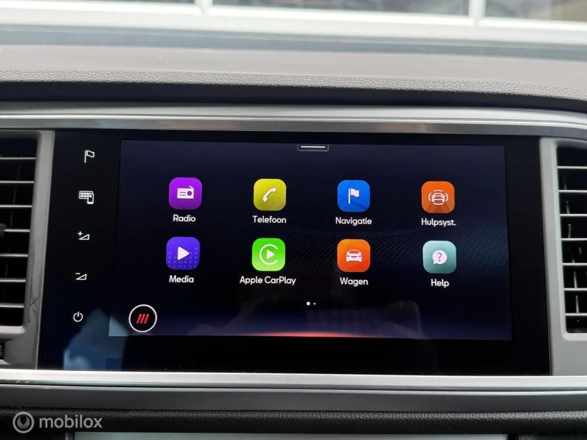 1.5 TSI FR Panodak Virtual Navi Carplay 360 Camera Memory LED Alcantara Beats Audio