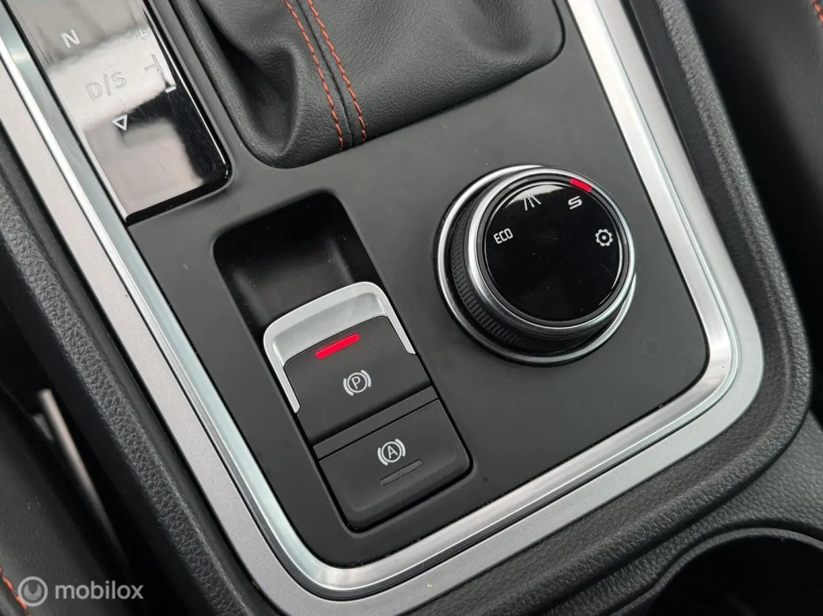 1.5 TSI FR Panodak Virtual Navi Carplay 360 Camera Memory LED Alcantara Beats Audio