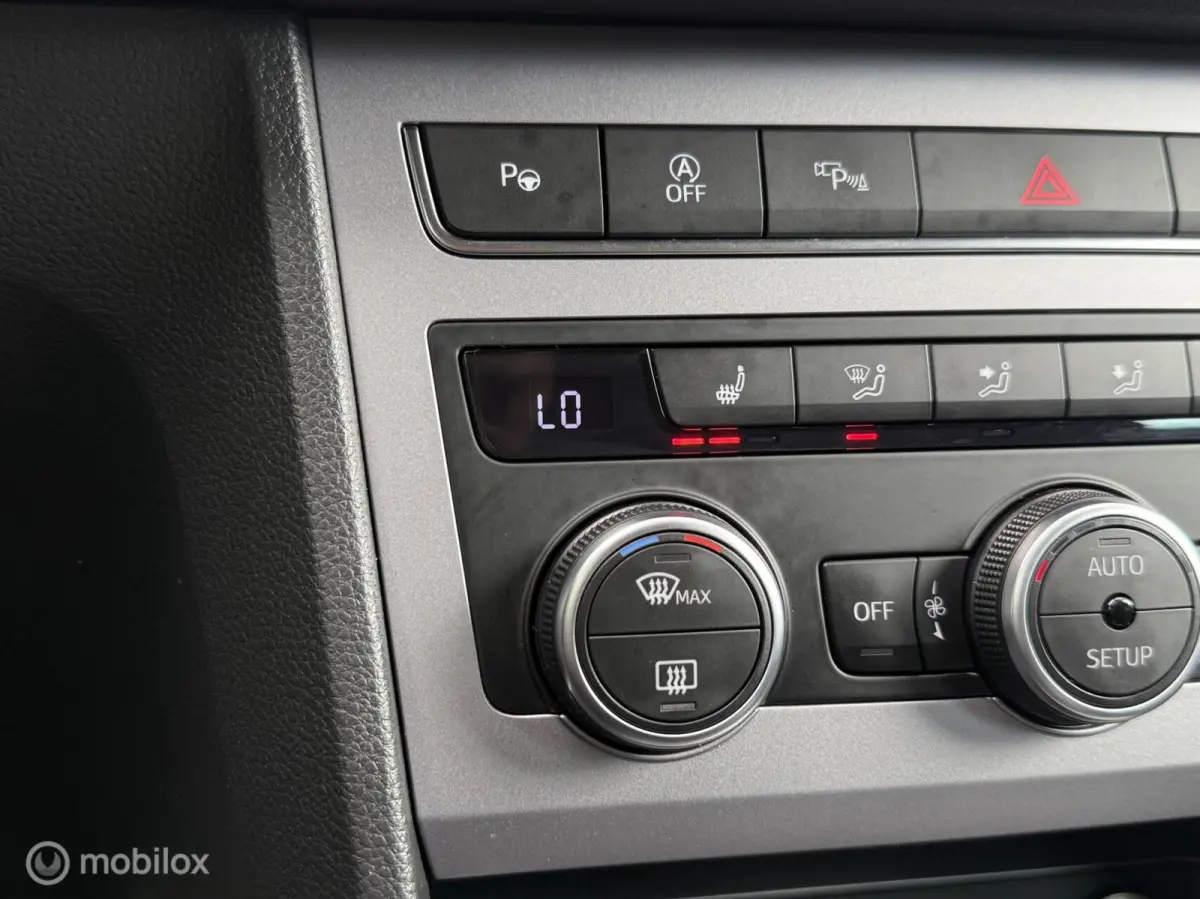 1.5 TSI FR Panodak Virtual Navi Carplay 360 Camera Memory LED Alcantara Beats Audio