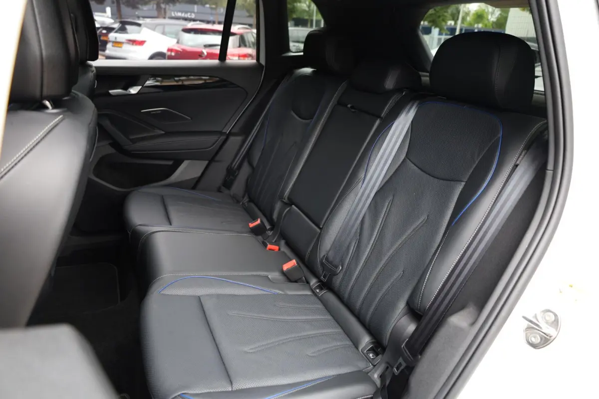 1.5 eHybrid R-Line Edition |Pano |Leder |Head-up |Massage |Harman/Kardon |Stoelverkoeling |360° |Trekhaak