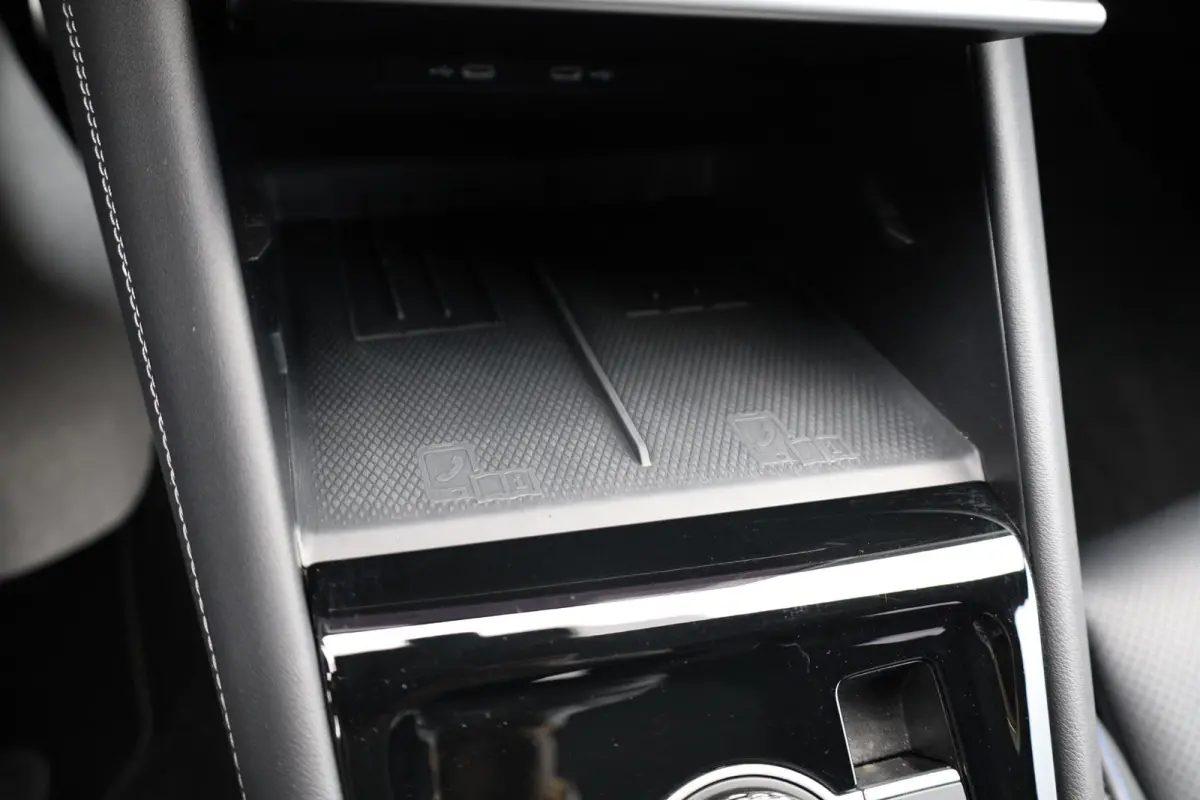 1.5 eHybrid R-Line Edition |Pano |Leder |Head-up |Massage |Harman/Kardon |Stoelverkoeling |360° |Trekhaak