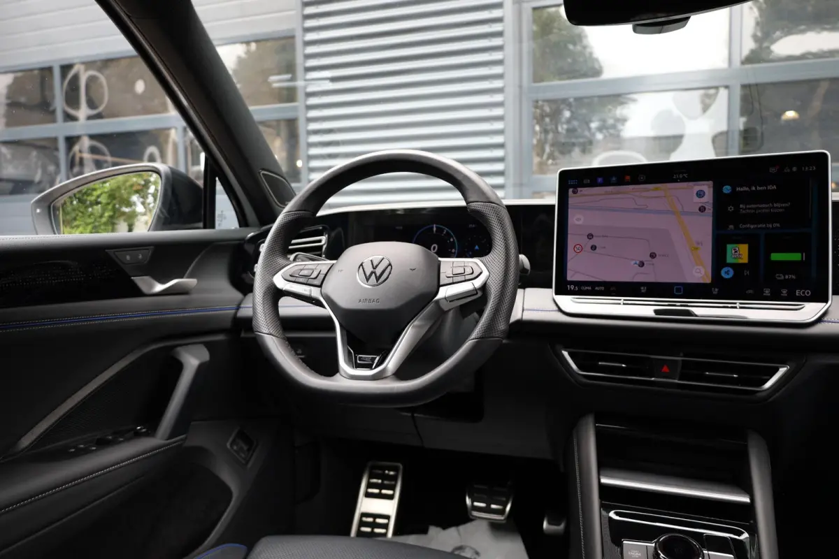 1.5 eHybrid R-Line Edition |Pano |Leder |Head-up |Massage |Harman/Kardon |Stoelverkoeling |360° |Trekhaak
