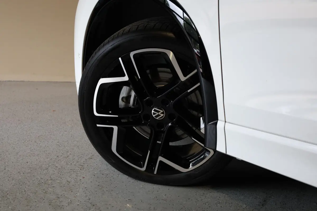 1.5 eHybrid R-Line Edition |Pano |Leder |Head-up |Massage |Harman/Kardon |Stoelverkoeling |360° |Trekhaak