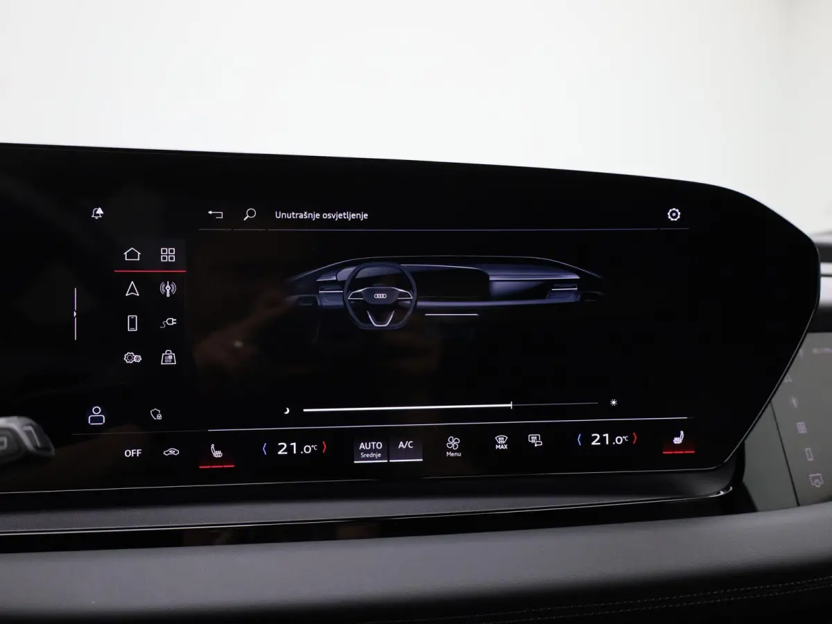 S edition Quattro 100 kWh | Adaptive cruise control | 360 graden camera | Stoelverwarming voor & achter | Climate control | Dodehoekdetectie | Geheugen best.stoel | Stuurverwarming |  MMI-bi