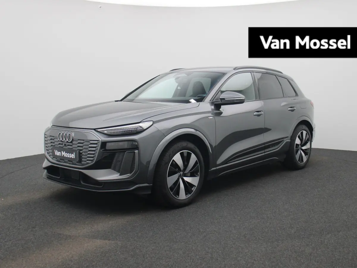 S edition Quattro 100 kWh | Adaptive cruise control | 360 graden camera | Stoelverwarming voor & achter | Climate control | Dodehoekdetectie | Geheugen best.stoel | Stuurverwarming |  MMI-bi