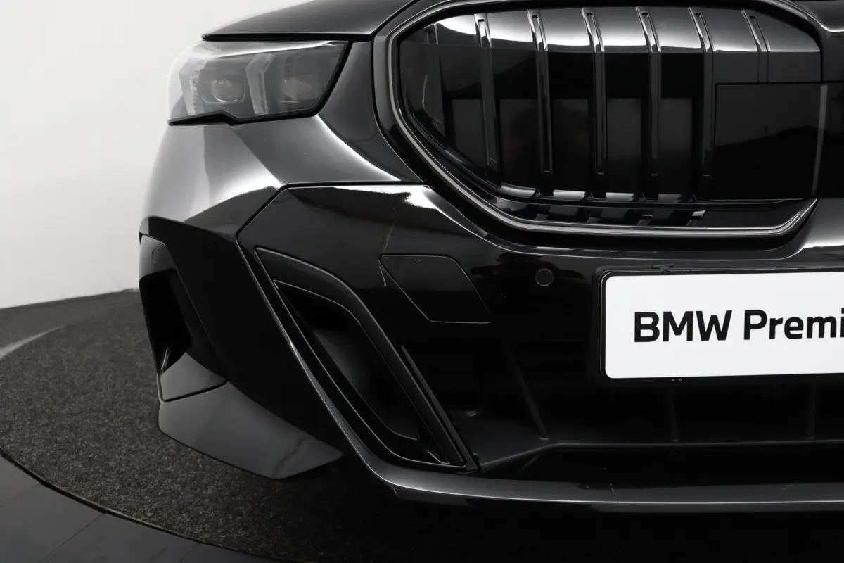 530e M Sport Edition | SOH 100% | Trekhaak | Driving Assistant Plus |  Bowers & Wilkins | Stoelventilatie voorstoelen |