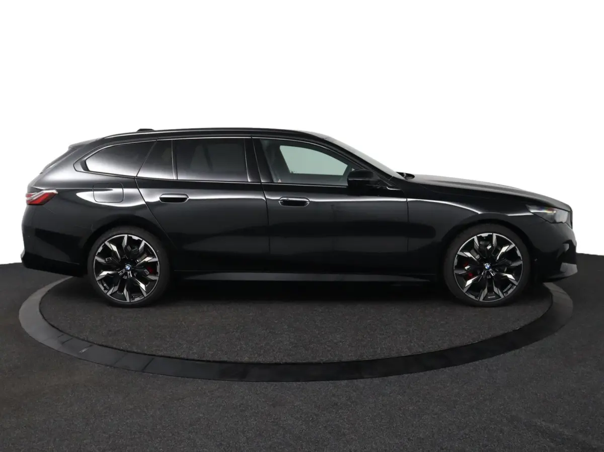 530e M Sport Edition | SOH 100% | Trekhaak | Driving Assistant Plus |  Bowers & Wilkins | Stoelventilatie voorstoelen |