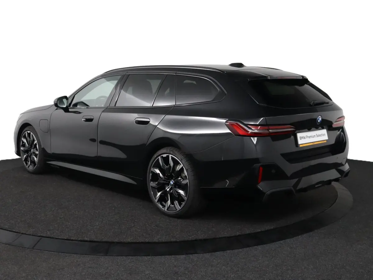 530e M Sport Edition | SOH 100% | Trekhaak | Driving Assistant Plus |  Bowers & Wilkins | Stoelventilatie voorstoelen |