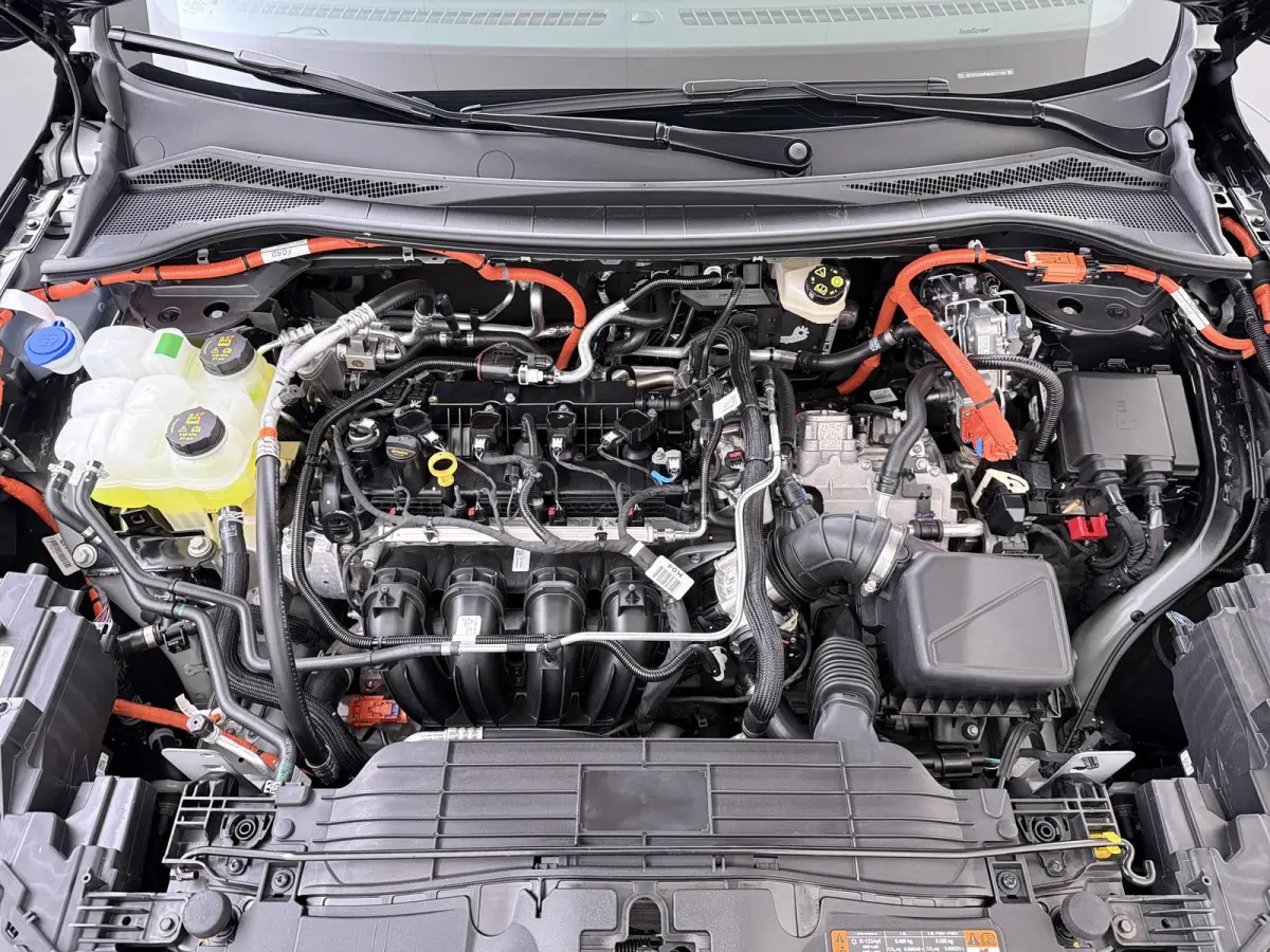 2.5 PHEV ST-Line X VAN: 47.900,- VOOR: 40.877,- UW HERFSTVOORDEEL: 7.023,-NIEUWE AUTO! | WINTERPACK | SNEL LEVERBAAR | BTW VERREKENBAAR