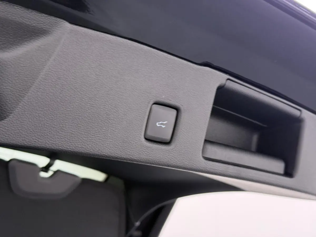 2.5 PHEV ST-Line X VAN: 47.900,- VOOR: 40.877,- UW HERFSTVOORDEEL: 7.023,-NIEUWE AUTO! | WINTERPACK | SNEL LEVERBAAR | BTW VERREKENBAAR