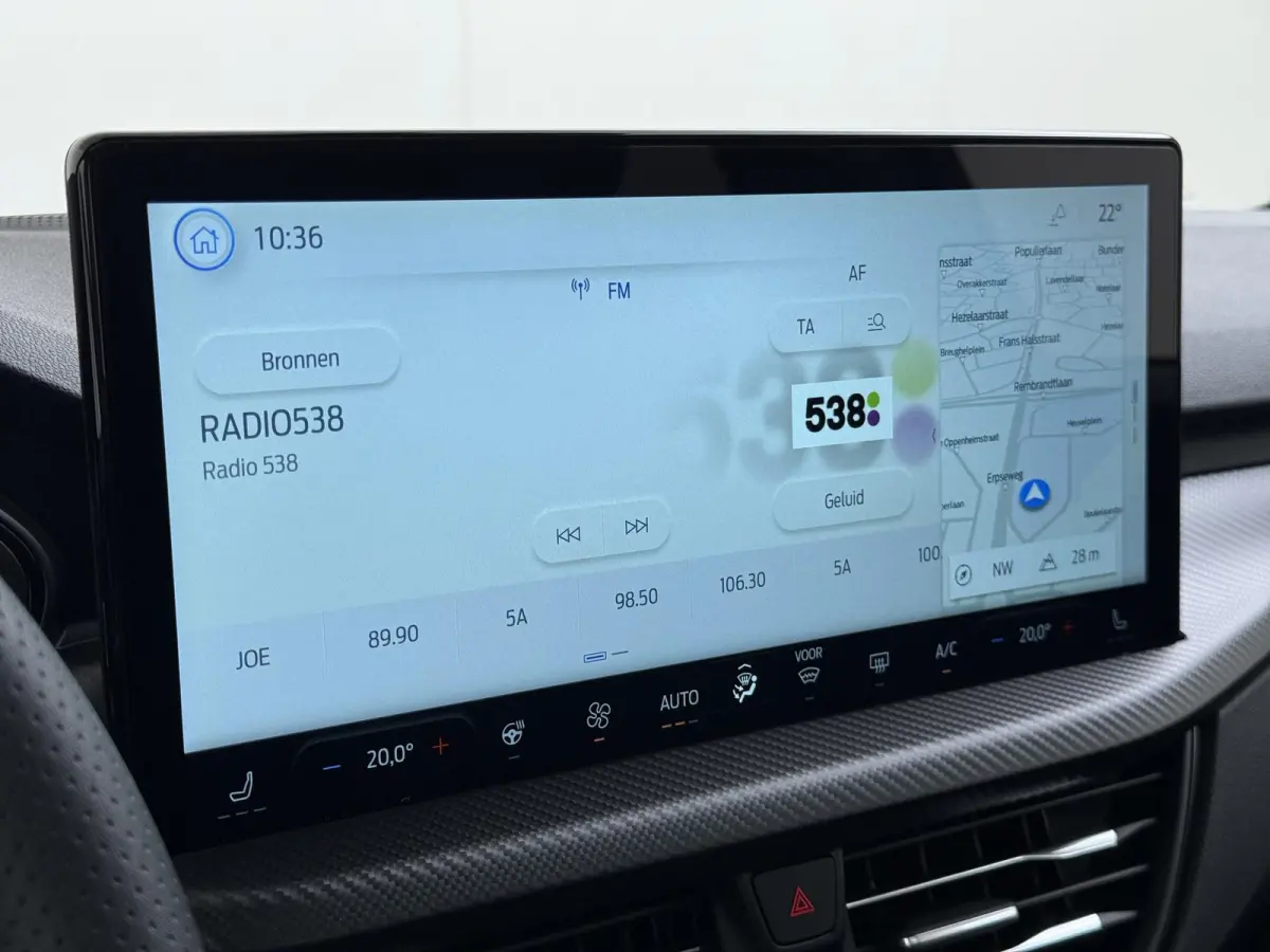 2.5 PHEV ST-Line X VAN: 47.900,- VOOR: 40.877,- UW HERFSTVOORDEEL: 7.023,-NIEUWE AUTO! | WINTERPACK | SNEL LEVERBAAR | BTW VERREKENBAAR