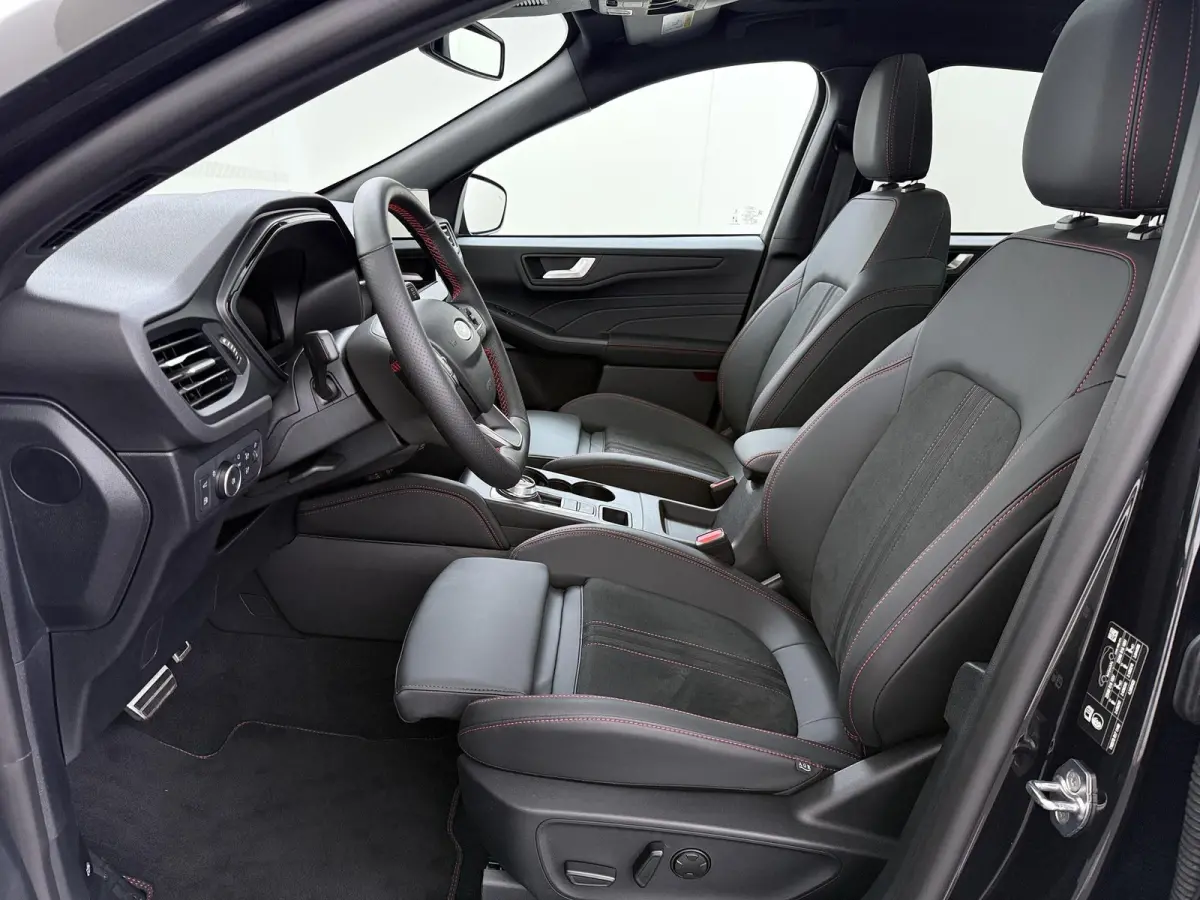 2.5 PHEV ST-Line X VAN: 47.900,- VOOR: 40.877,- UW HERFSTVOORDEEL: 7.023,-NIEUWE AUTO! | WINTERPACK | SNEL LEVERBAAR | BTW VERREKENBAAR