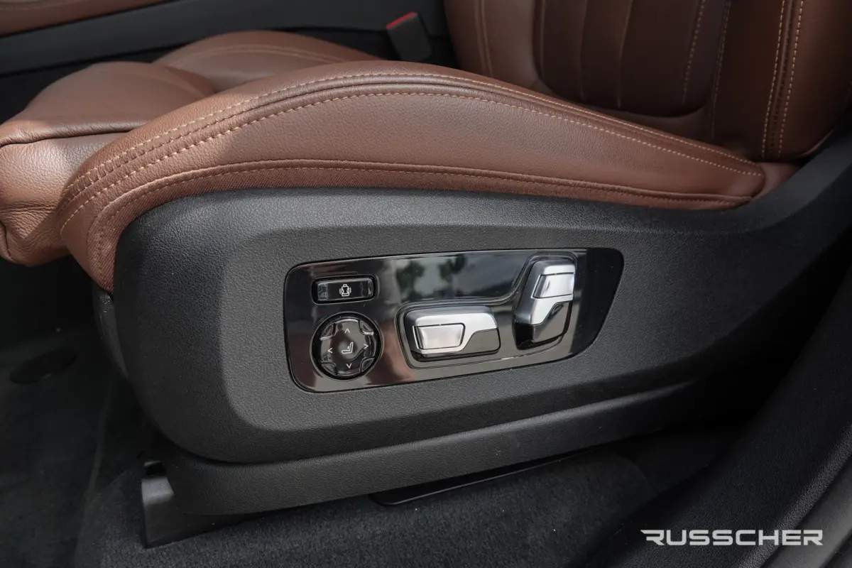 Xdrive 30d 265Pk Aut. | M-Sport | High Executive | Luchtvering | Panoramadak | Head-Up Display | 22''