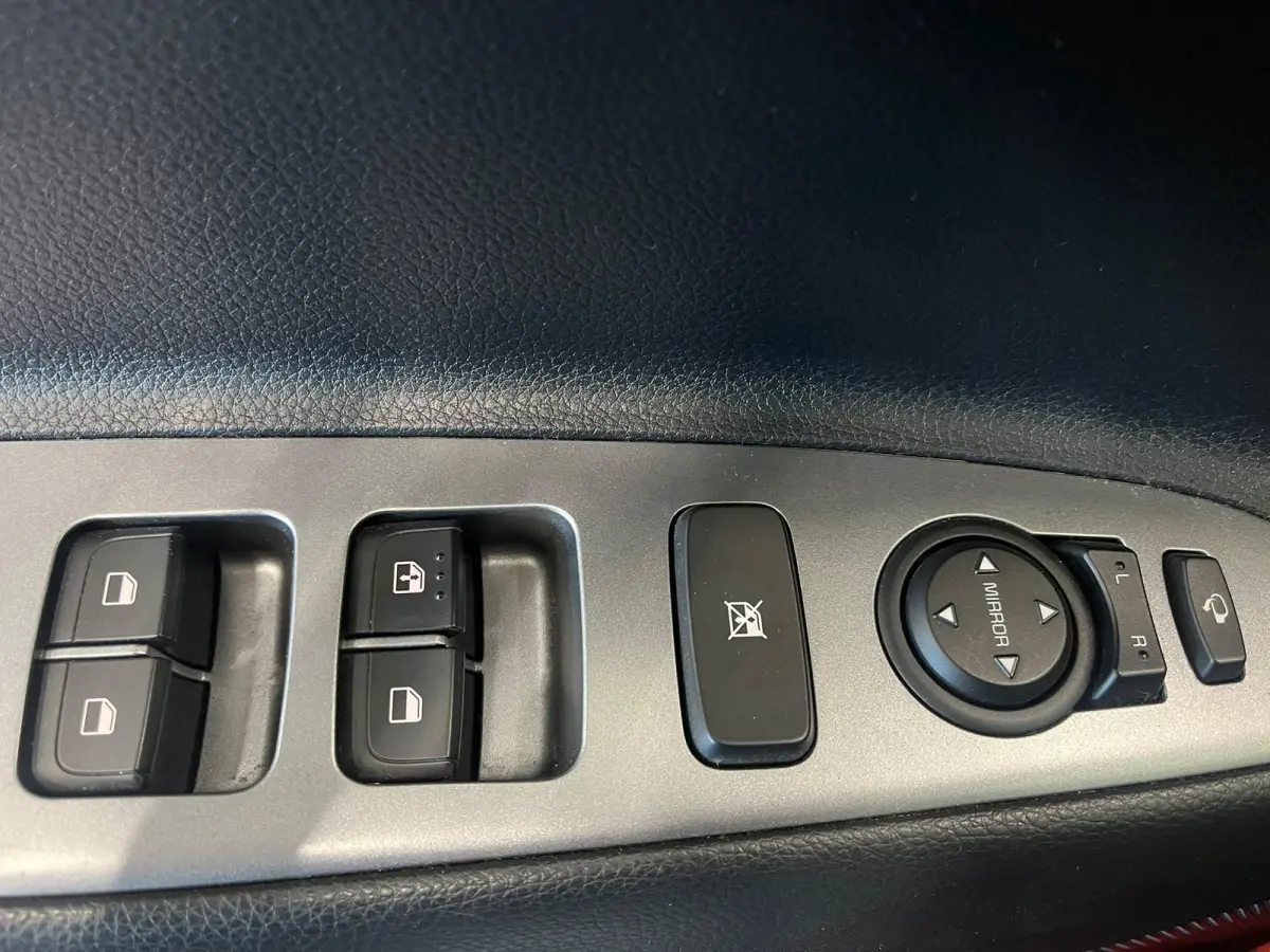 1.0 74kW GT Line Automaat Navigatie Apple Carplay Android Auto Camera Parkeersensoren achter Adaptive Cruise Control Stoel- en stuurverwarming Full Led Half leder Climate Control Lichtmetale