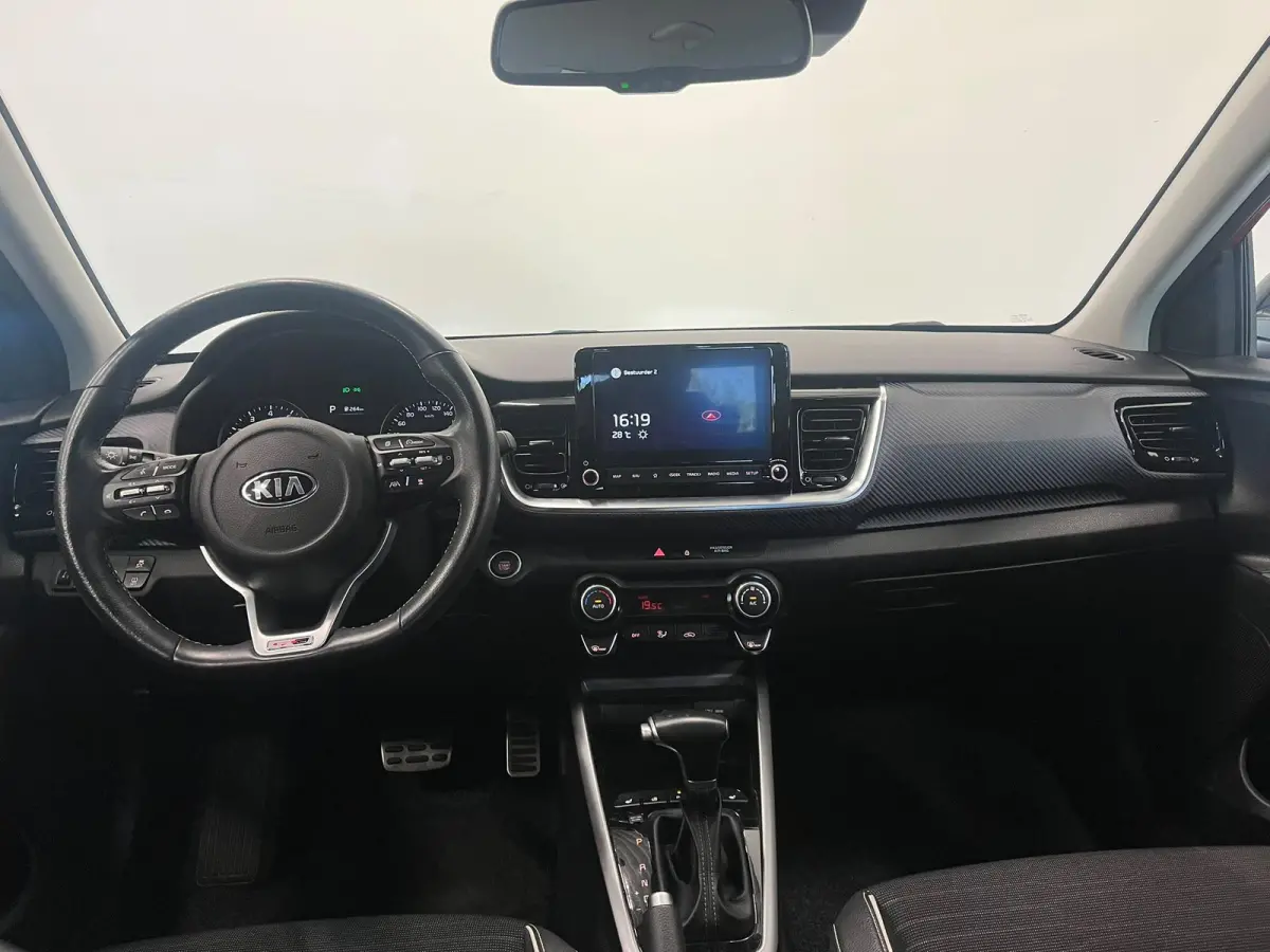 1.0 74kW GT Line Automaat Navigatie Apple Carplay Android Auto Camera Parkeersensoren achter Adaptive Cruise Control Stoel- en stuurverwarming Full Led Half leder Climate Control Lichtmetale