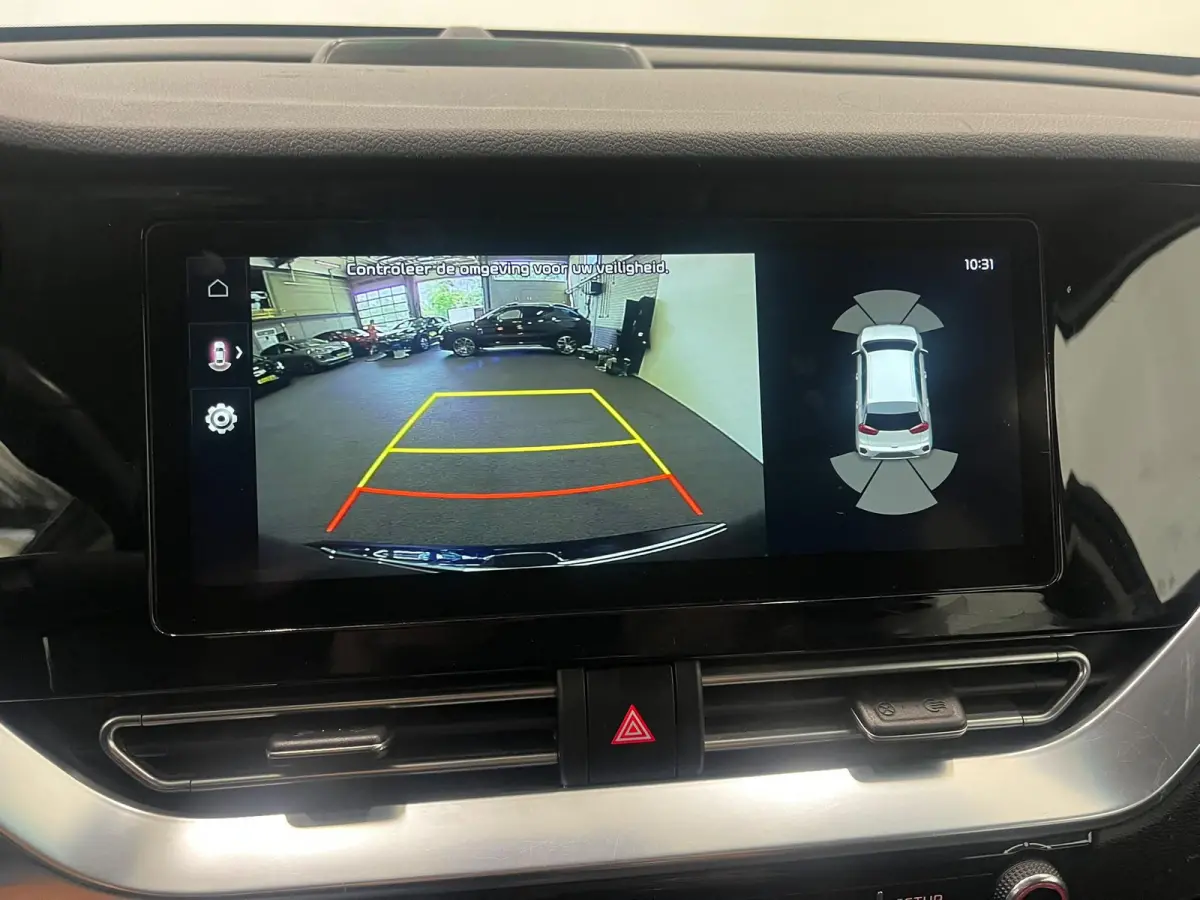 1.6 GDi PHEV Pulse Schuifdak Navigatie Apple Carplay Android Auto Camera Parkeersensoren achter Adaptive Cruise Control Full Led Half leder Climate Control Lichtmetalen velgen