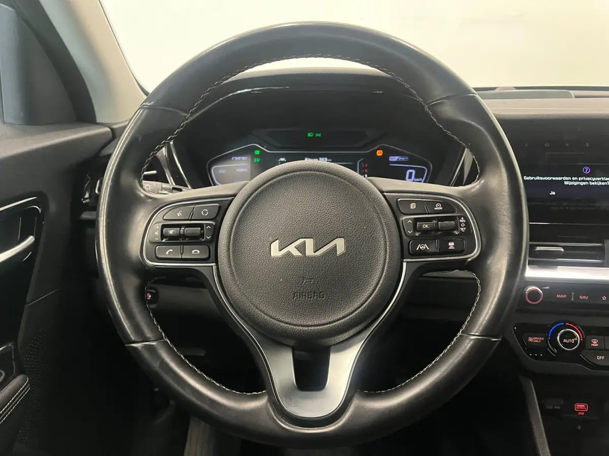 1.6 GDi PHEV Pulse Schuifdak Navigatie Apple Carplay Android Auto Camera Parkeersensoren achter Adaptive Cruise Control Full Led Half leder Climate Control Lichtmetalen velgen