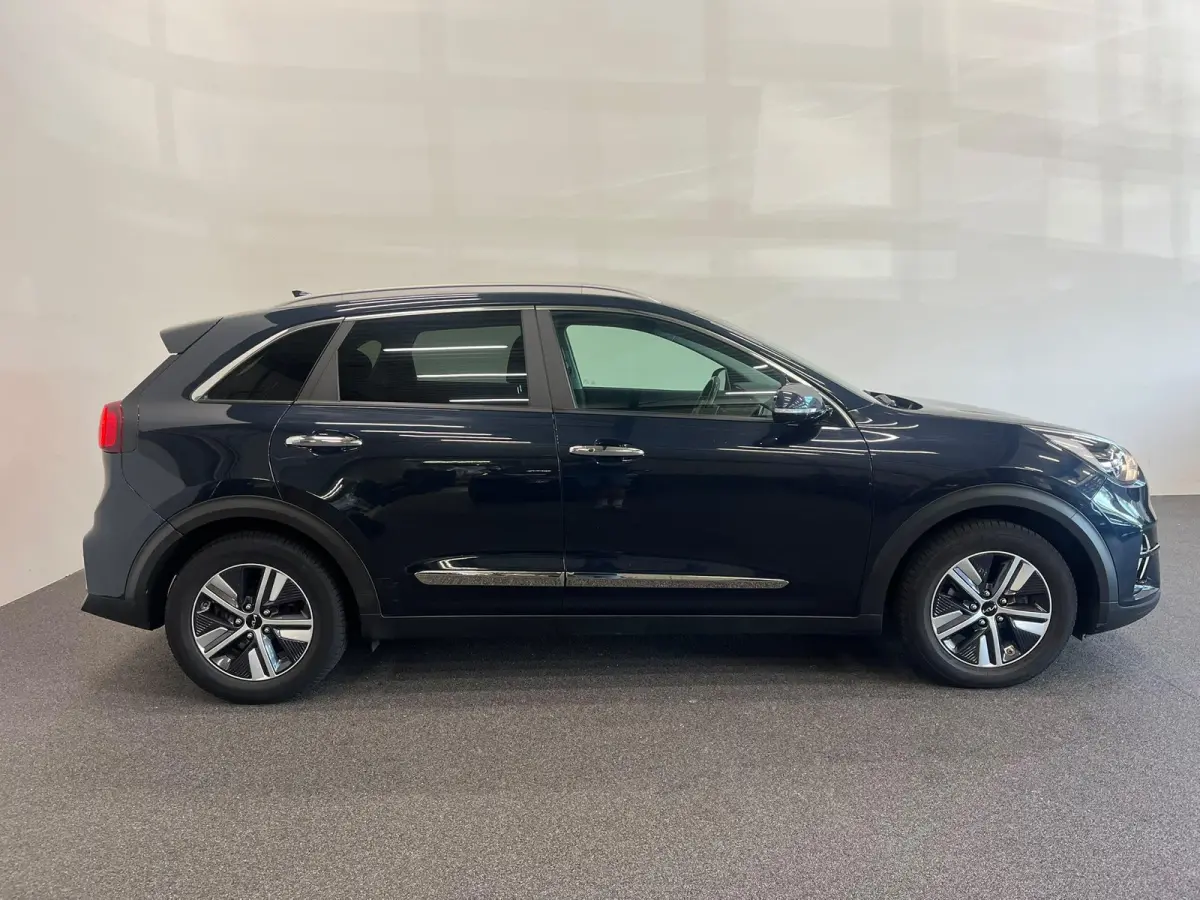 1.6 GDi PHEV Pulse Schuifdak Navigatie Apple Carplay Android Auto Camera Parkeersensoren achter Adaptive Cruise Control Full Led Half leder Climate Control Lichtmetalen velgen