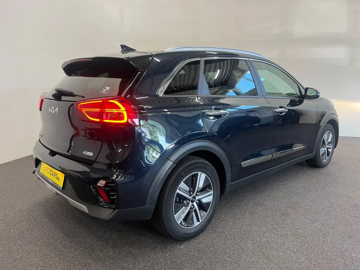 1.6 GDi PHEV Pulse Schuifdak Navigatie Apple Carplay Android Auto Camera Parkeersensoren achter Adaptive Cruise Control Full Led Half leder Climate Control Lichtmetalen velgen