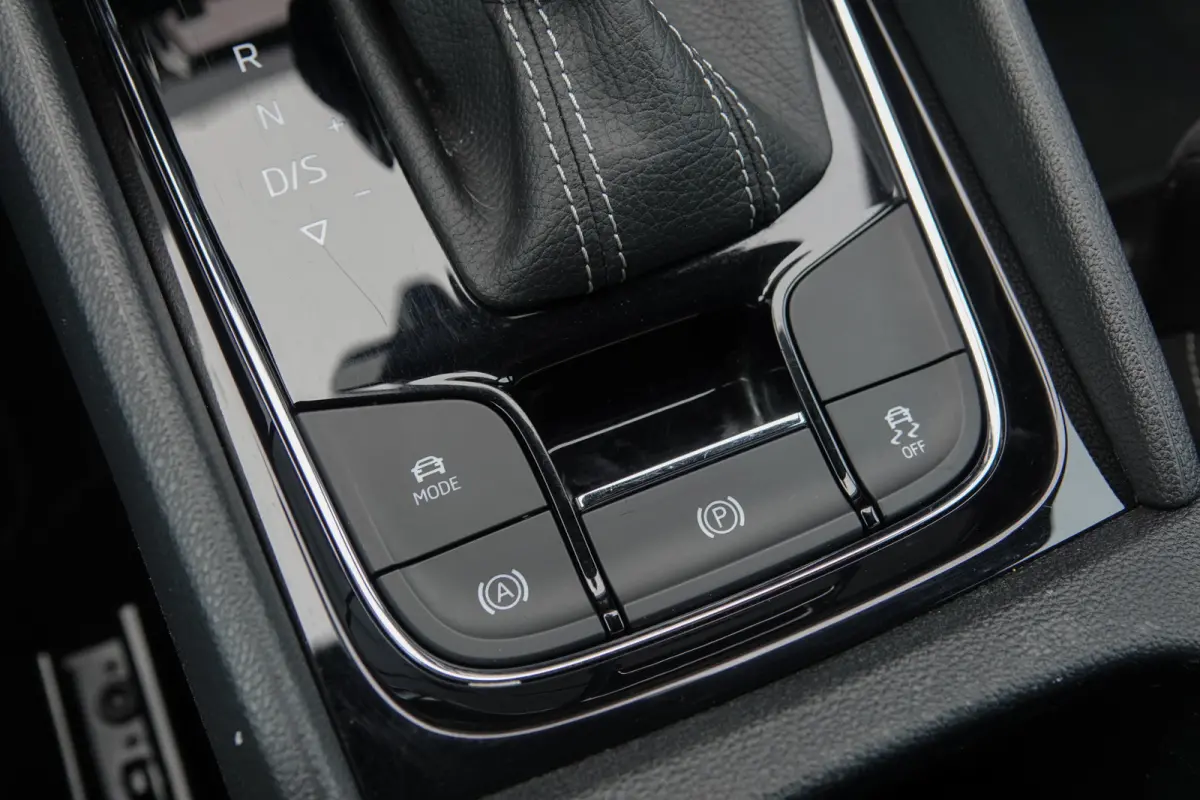 1.5Tsi 150Pk DSG7 | Sportline | Virtual Cockpit | Achteruitrijcamera | Trekhaak | 18''