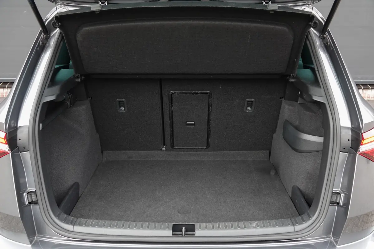 1.5Tsi 150Pk DSG7 | Sportline | Virtual Cockpit | Achteruitrijcamera | Trekhaak | 18''