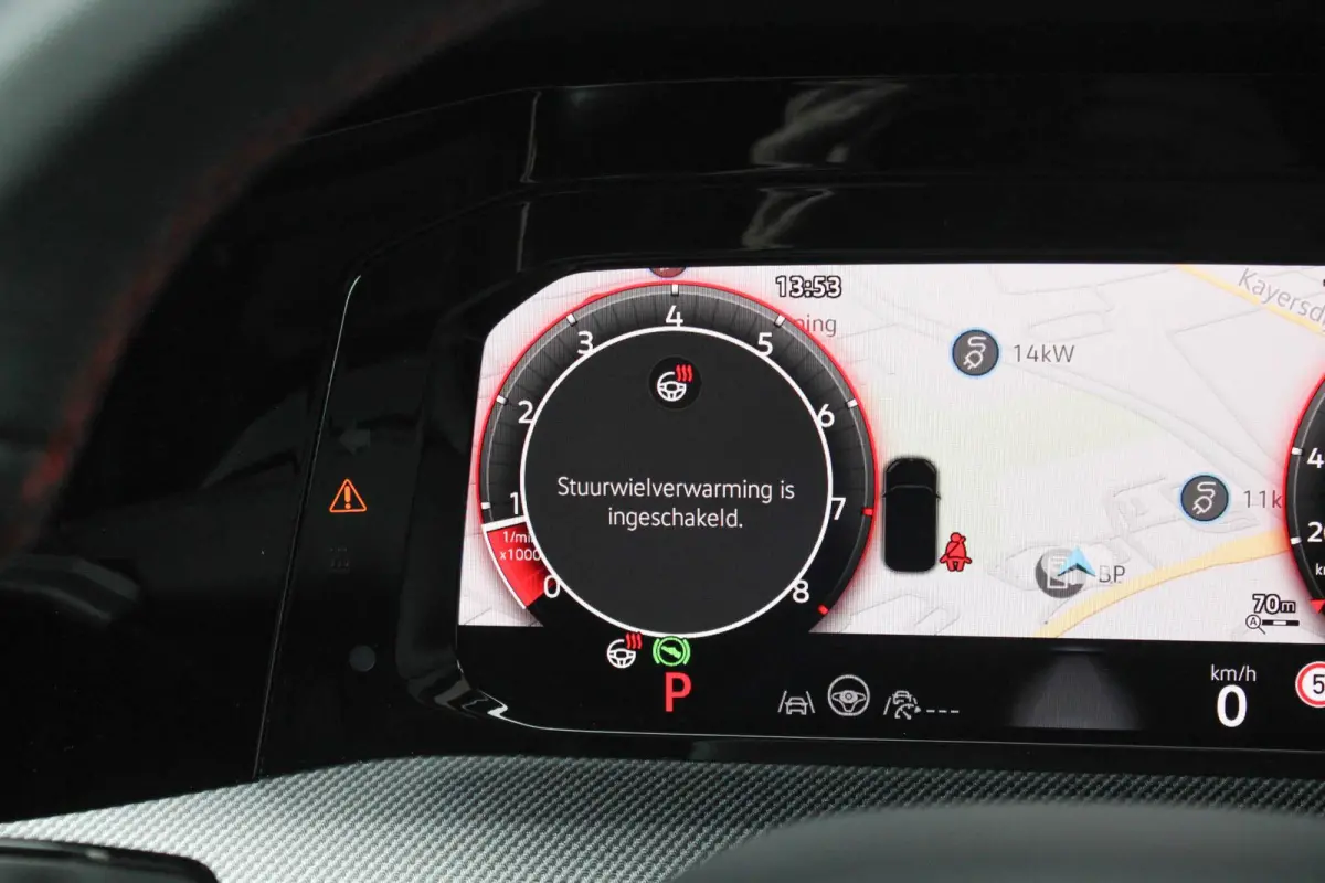 GTI 2.0 TSI 265pk DSG | DCC Onderstel | Panoramadak | Camera | 19" Estoril Velgen
