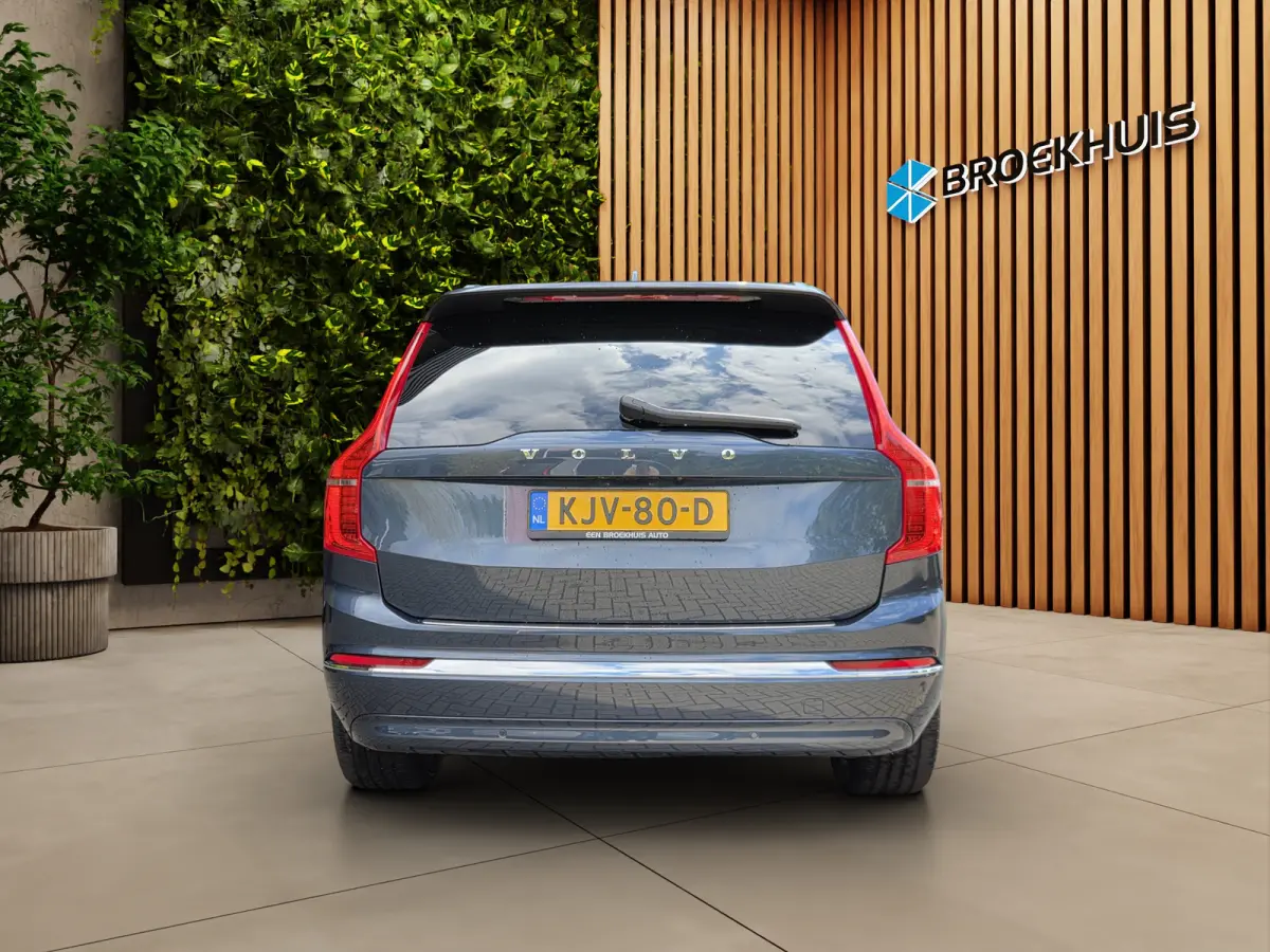 2.0 T8 Recharge AWD Ultimate Bright | Luchtvering | Leder | Stoel/Stuurverwarming | Harman&Kardon|