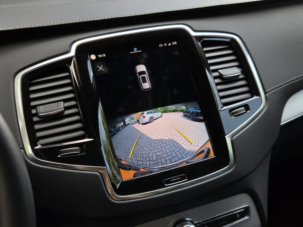 2.0 T8 Recharge AWD Ultimate Bright | Luchtvering | Leder | Stoel/Stuurverwarming | Harman&Kardon|