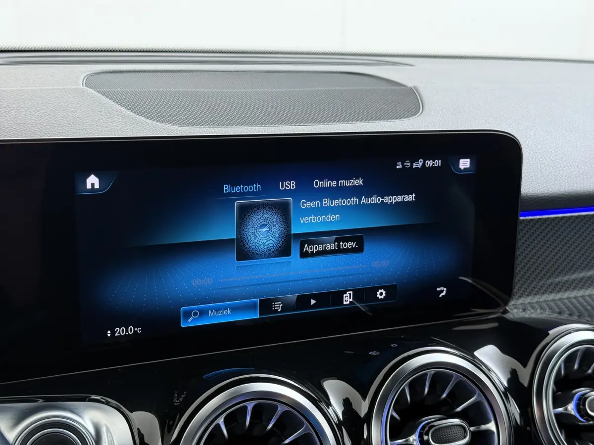 200 AMG // Trekhaak // 360 Camera // Nightpakket // Carplay // Augmented Reality // 19" AMG Velgen