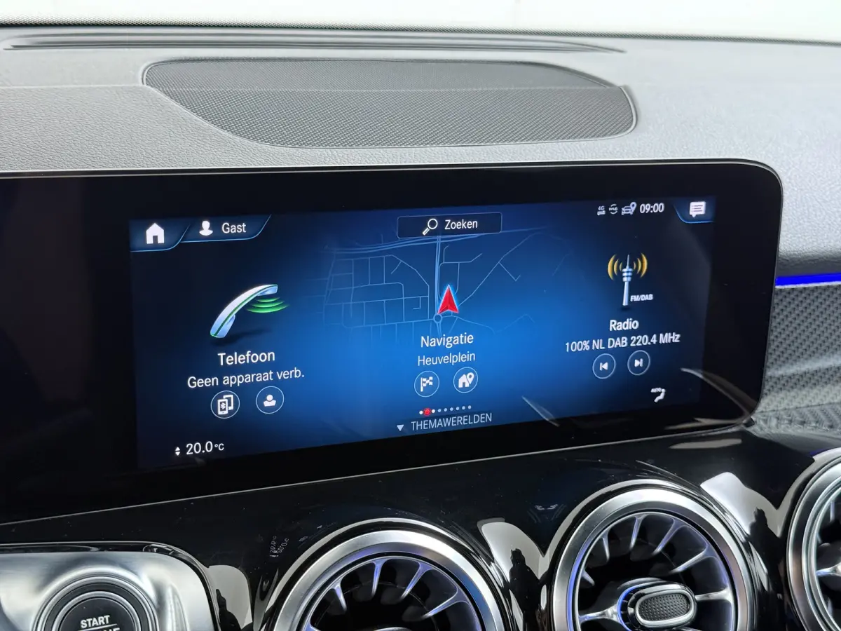 200 AMG // Trekhaak // 360 Camera // Nightpakket // Carplay // Augmented Reality // 19" AMG Velgen