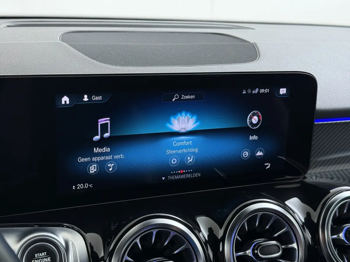 200 AMG // Trekhaak // 360 Camera // Nightpakket // Carplay // Augmented Reality // 19" AMG Velgen