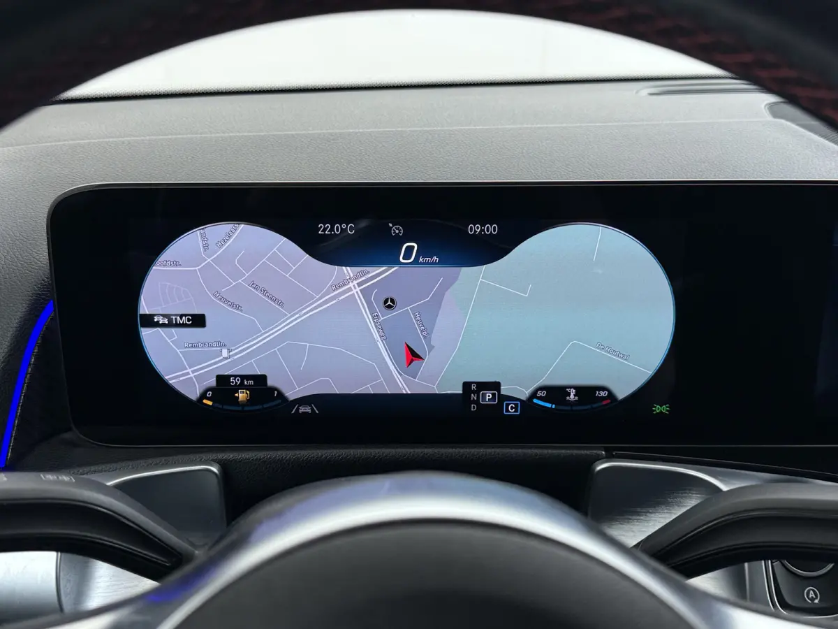 200 AMG // Trekhaak // 360 Camera // Nightpakket // Carplay // Augmented Reality // 19" AMG Velgen