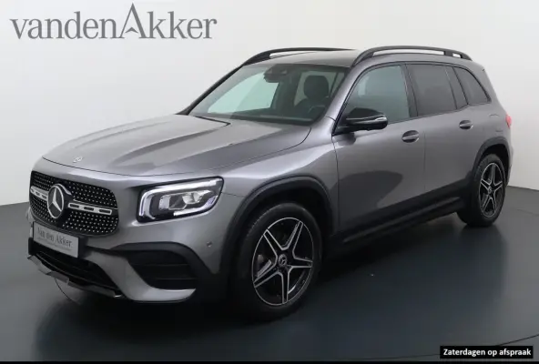 200 AMG // Trekhaak // 360 Camera // Nightpakket // Carplay // Augmented Reality // 19" AMG Velgen