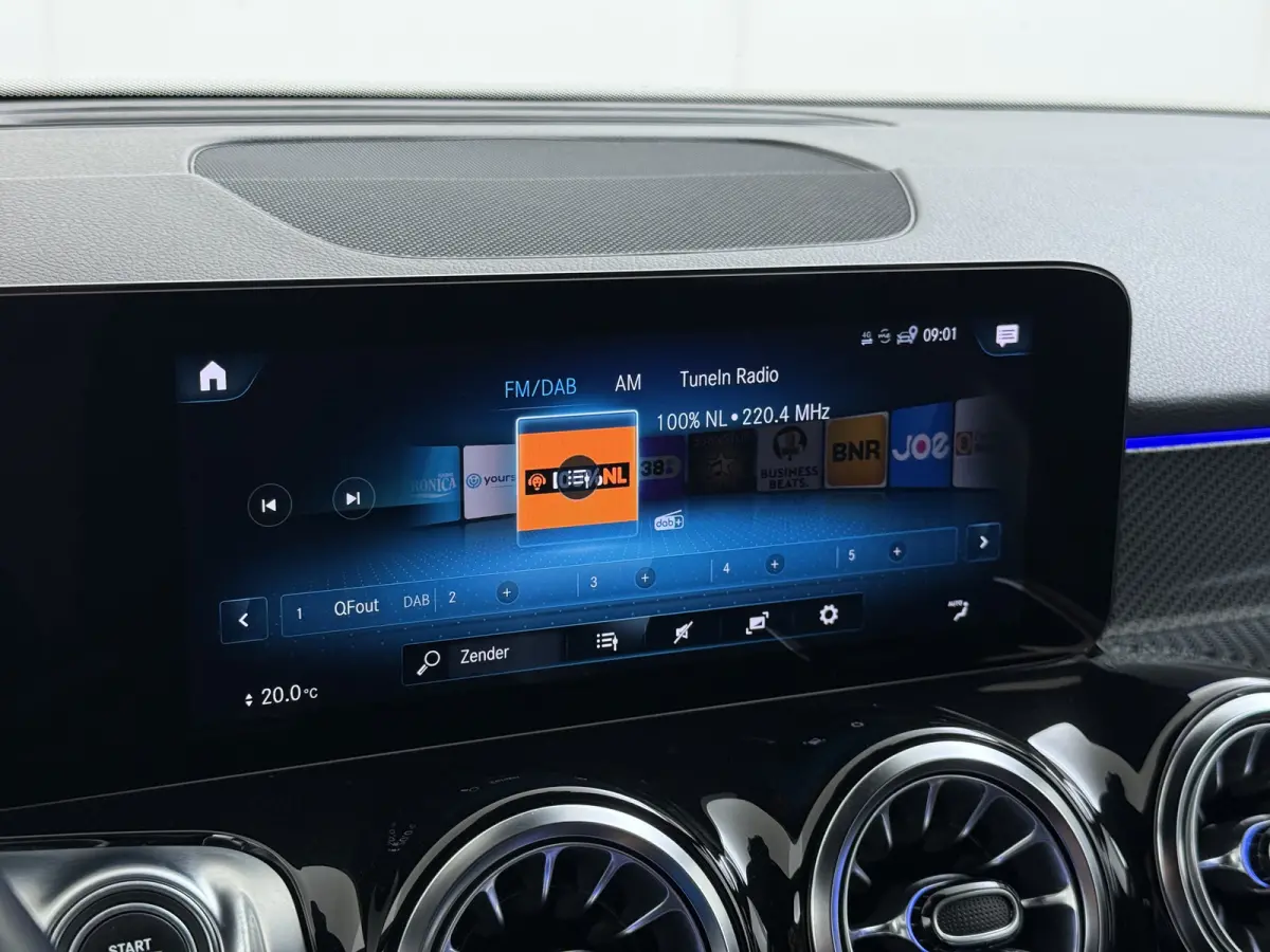 200 AMG // Trekhaak // 360 Camera // Nightpakket // Carplay // Augmented Reality // 19" AMG Velgen