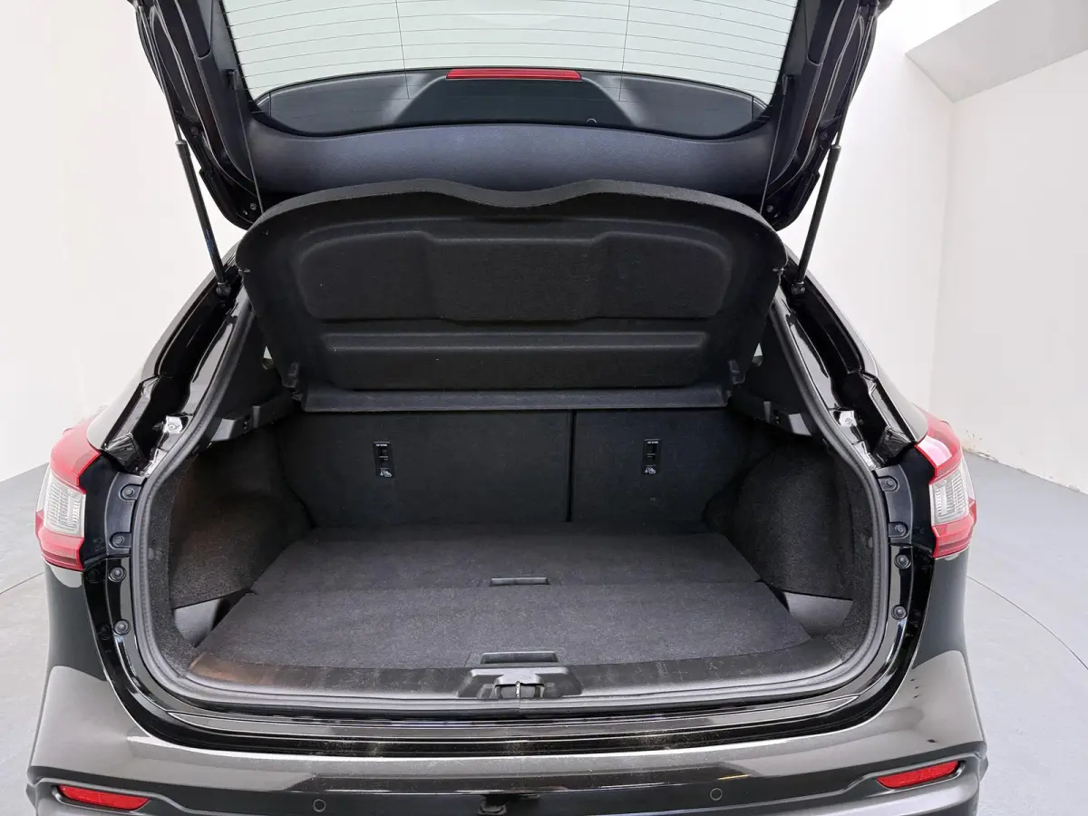 1.3 DIG-T Premium Edition | AUTOMAAT | Trekhaak | Panoramadak |  Lederen Bekl. |